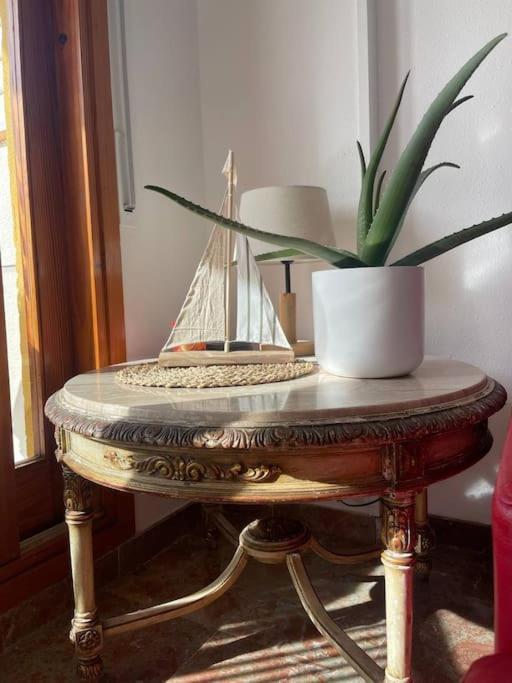 Cal Salmare Seafront Apartment With Rooftop Terrace And Pool كالافيل المظهر الخارجي الصورة