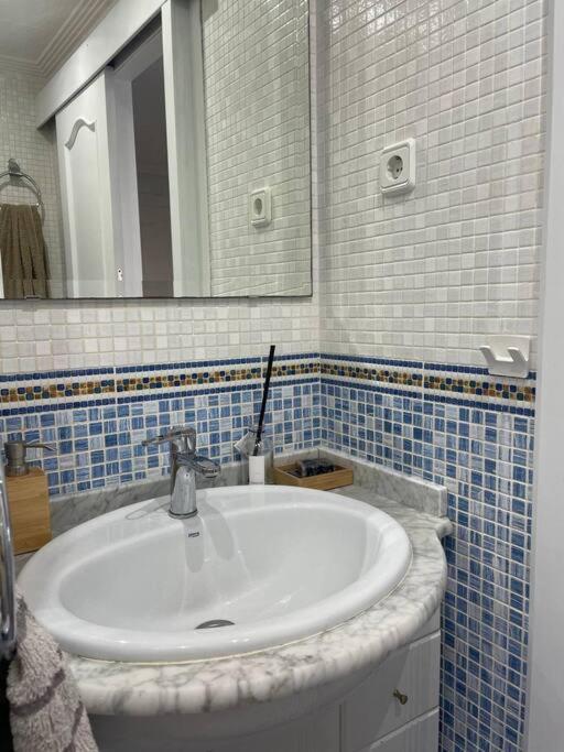 Cal Salmare Seafront Apartment With Rooftop Terrace And Pool كالافيل المظهر الخارجي الصورة