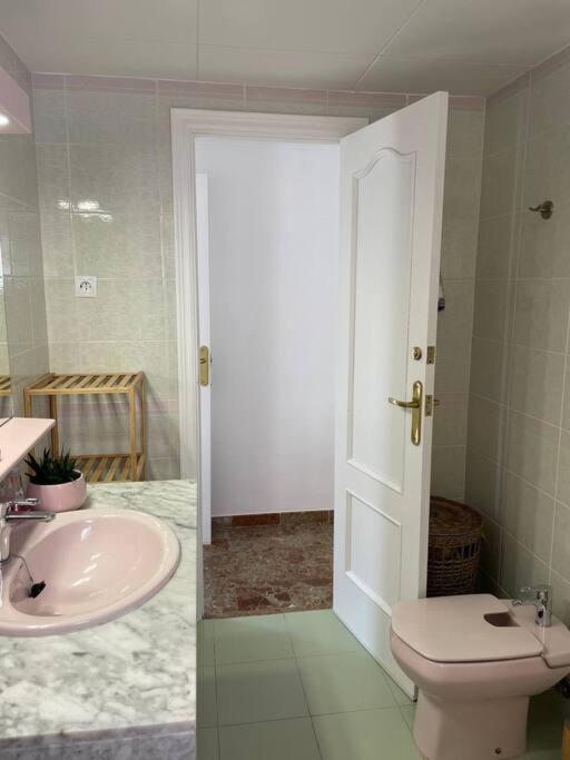 Cal Salmare Seafront Apartment With Rooftop Terrace And Pool كالافيل المظهر الخارجي الصورة