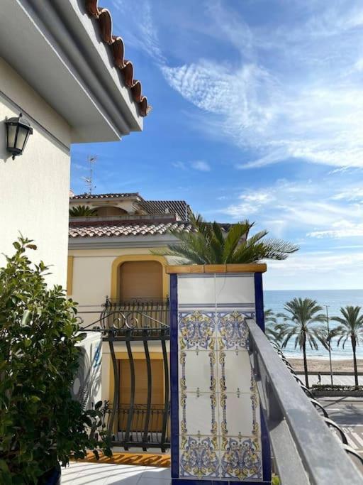 Cal Salmare Seafront Apartment With Rooftop Terrace And Pool كالافيل المظهر الخارجي الصورة