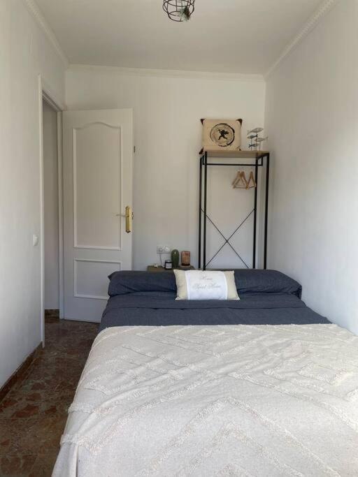 Cal Salmare Seafront Apartment With Rooftop Terrace And Pool كالافيل المظهر الخارجي الصورة