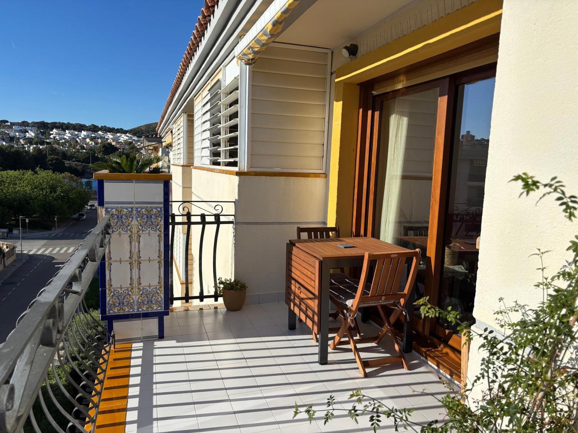 Cal Salmare Seafront Apartment With Rooftop Terrace And Pool كالافيل المظهر الخارجي الصورة